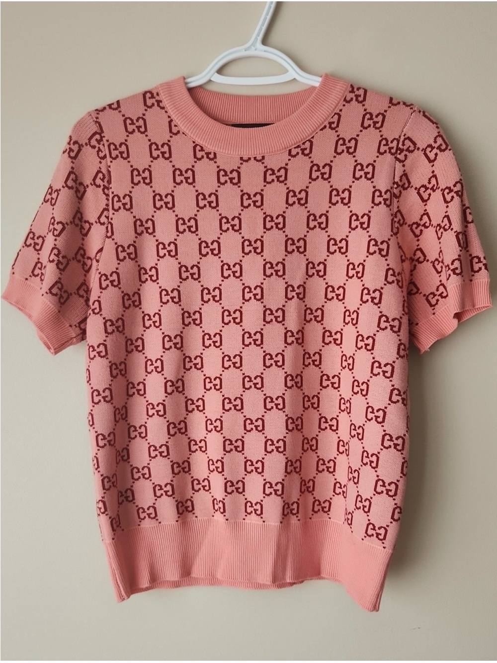 Pink Short-Sleeve Knit Crewneck Sweater 🩷